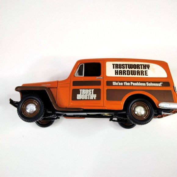 Liberty Classic 1953 Jeep Willys‎ Trustworthy Hardware 10 Annv 1/25 Diecast Bank - Picture 10 of 16